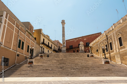 Cuadro en lienzo Terminal columns of the ancient Via Appia that starts in Rome and ends in Brindi