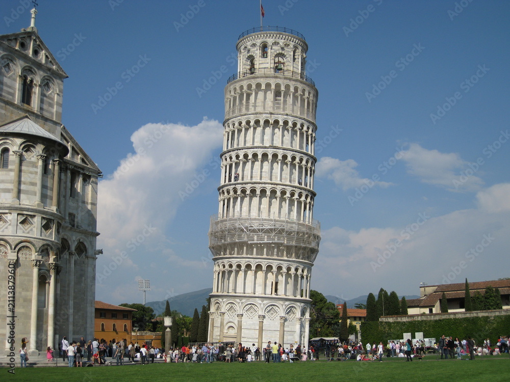 pisa, tower, italy, leaning, architecture, europe, tuscany, travel, leaning tower, landmark, building, italian, famous, tourism, tourist, monument, cathedral, sky, church, marble, leaning tower of pis