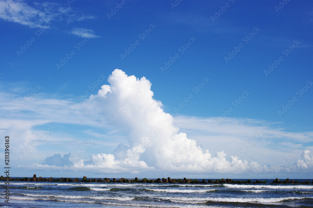 海と入道雲 Stock Photo Adobe Stock