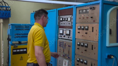 Operator Sets up an Outdated Soviet System