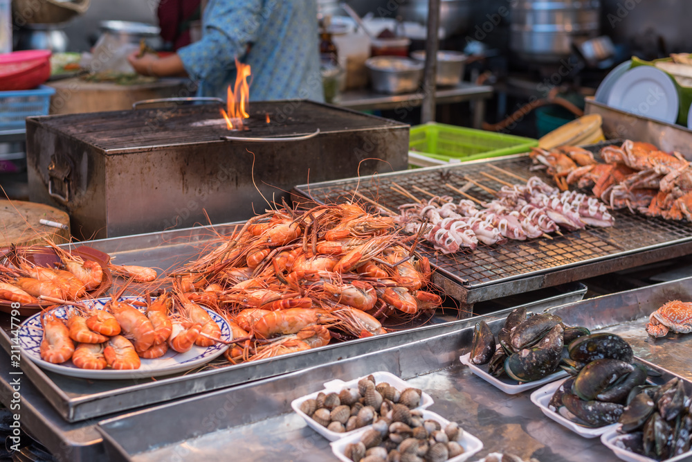Grilled and boiled seafood at Thai seafood market