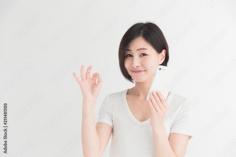 白T・女性・白バック 白T・女性・白バック