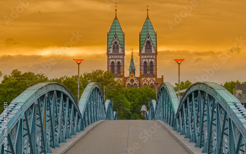 Fahrradbrücke Freiburg Abendrot