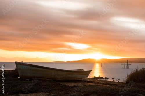 Coucher de soleil sur l'étang de Leucate photo