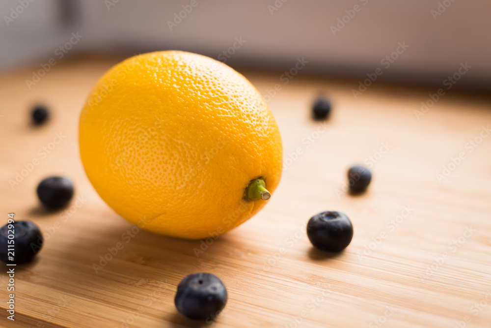 Obst auf Holz