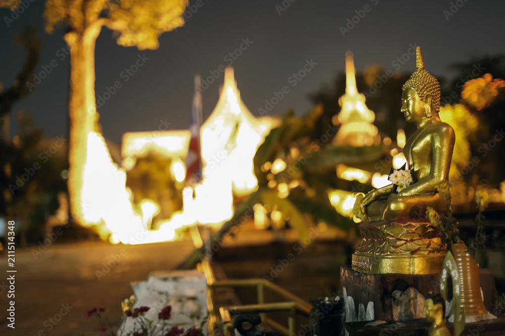Fototapeta premium Wat Chedi Luang Varavihara, Chiang Mai, Thailand