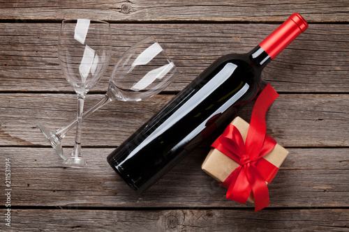 Red wine bottle and gift box