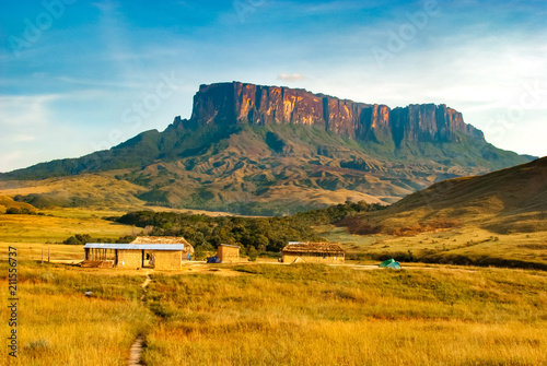 Kukenan Tepui, La Gran Sabana, Venezuela photo