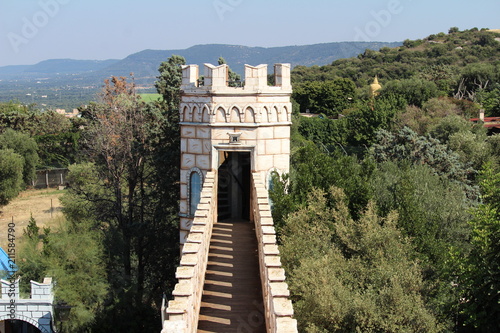 Torre e viale