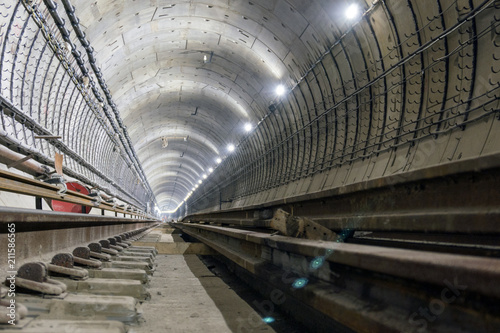 Fototapeta w budowie tunel metra z rur żelbetowych