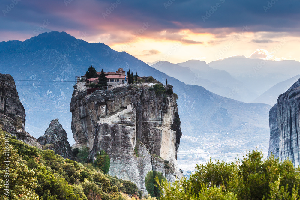 Monastery of the Holy Trinity i in Meteora, Greece Monastery of the Holy Trinity i in Meteora, Greece