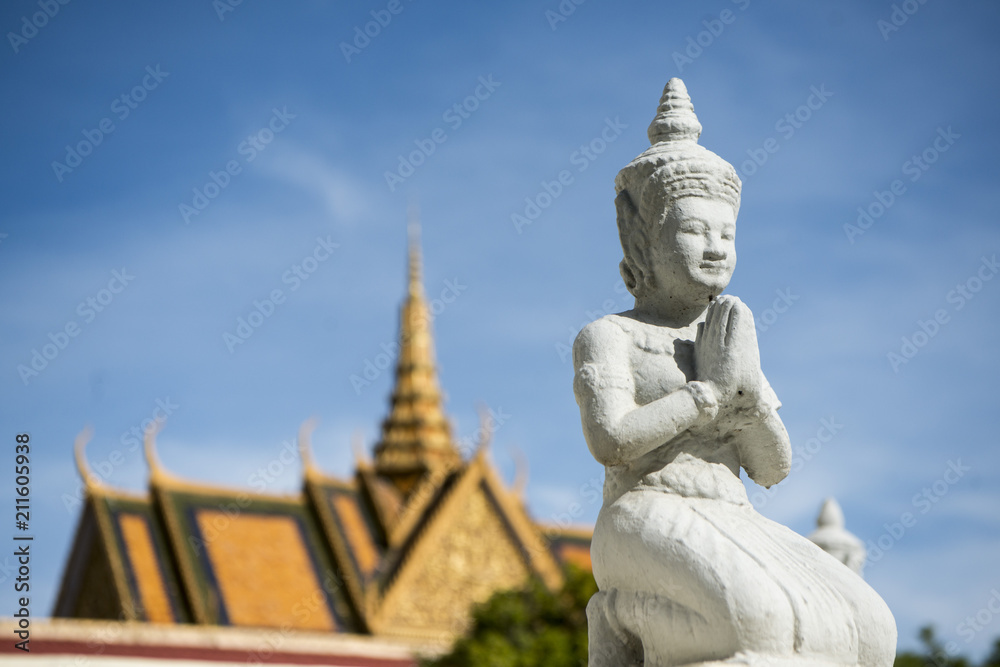 CAMBODIA PHNOM PENH ROYAL PALACE