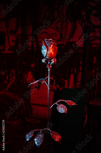 A rouse made of metal. photo