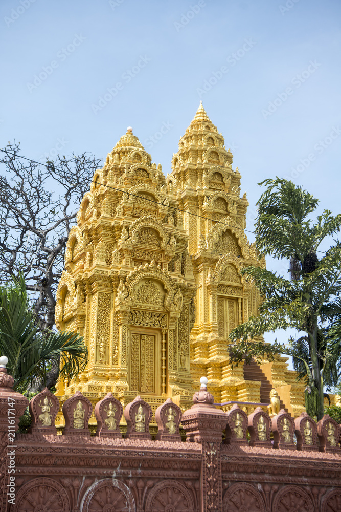 CAMBODIA PHNOM PENH WAT OUNALOM TEMPLE CAMBODIA PHNOM PENH WAT OUNALOM TEMPLE