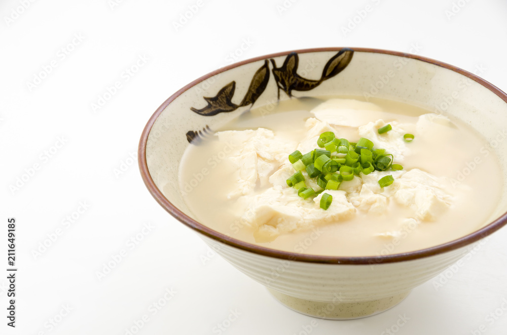 ゆし豆腐(沖縄の郷土料理) ゆし豆腐(沖縄の郷土料理)