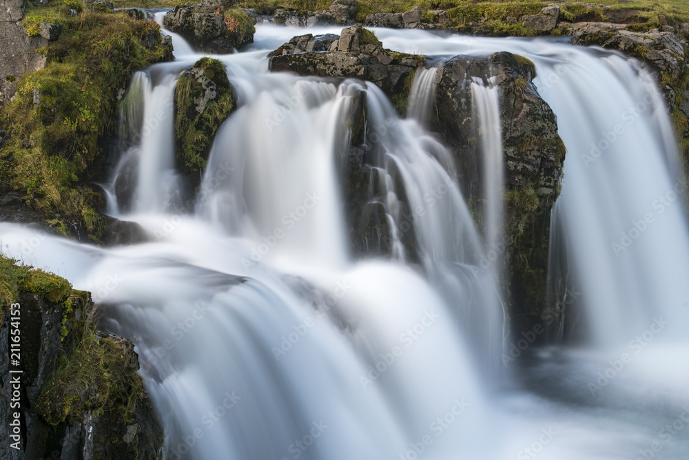 Fototapeta premium Kirkjufellsfoss Waterfall with Kirkjufell mountain, Iceland