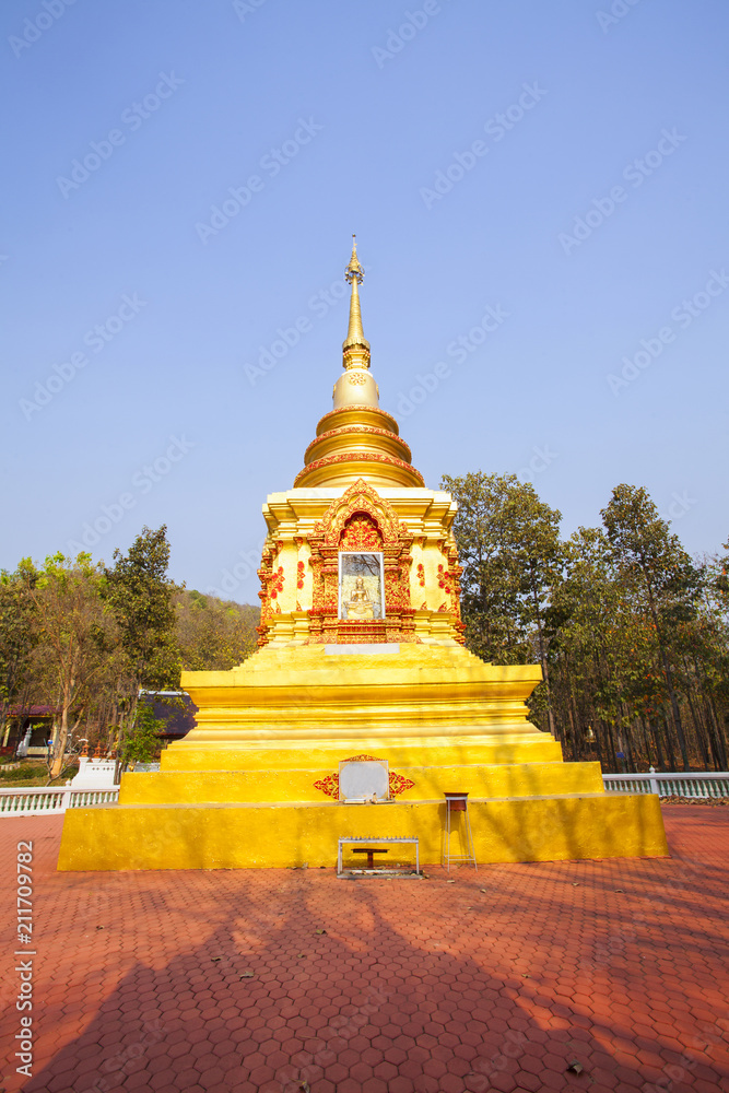 Fototapeta premium Golden Pagoda