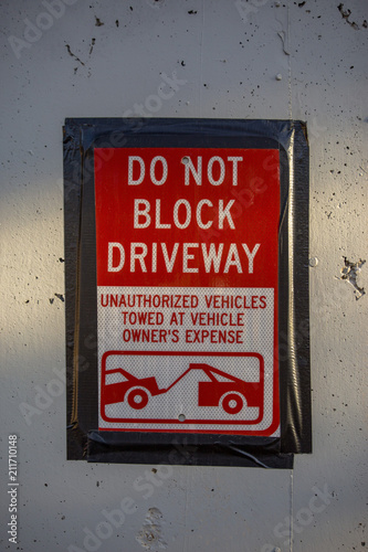 Do not block driveway sign downtown