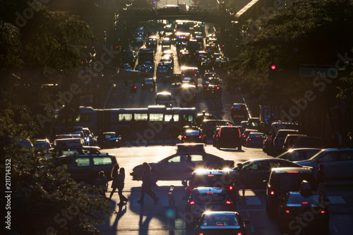 Canvas Print Traffic on 42nd Street through Midtown Manhattan at rush hour in New York City