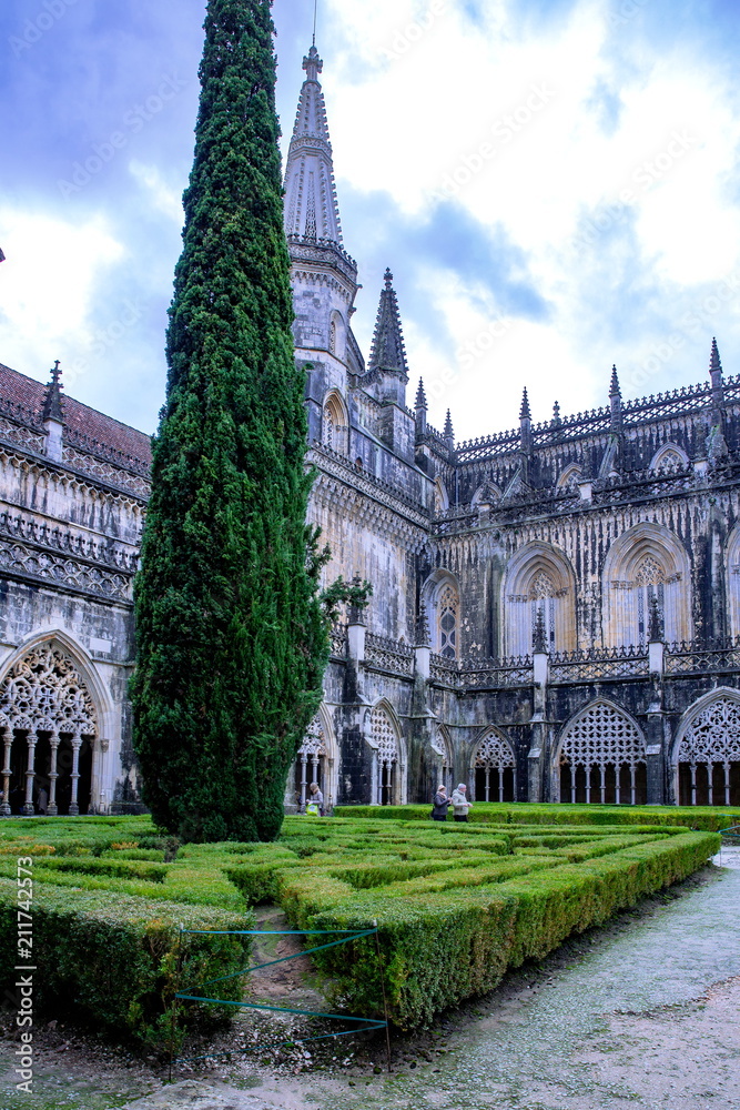 Fototapeta premium バターリャ修道院