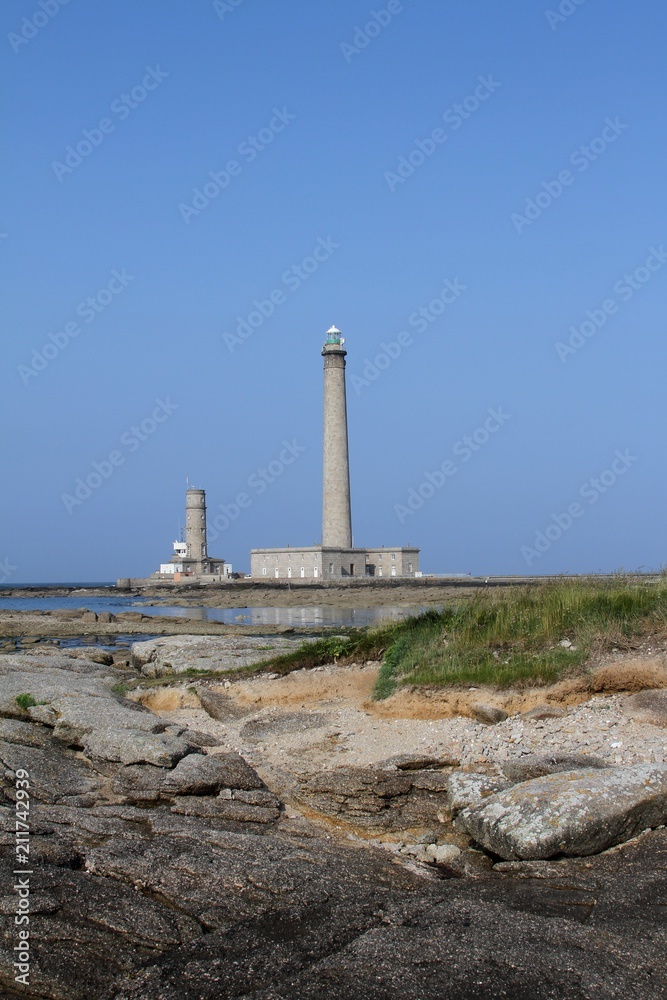 Fototapeta premium le phare et le sémaphore de Gatteville à Gatteville le phare dans le Cotentin ,Manche,Normandie