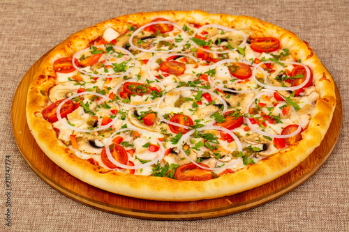 Pizza with mushroom and chicken