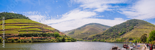 Douro and hills photo