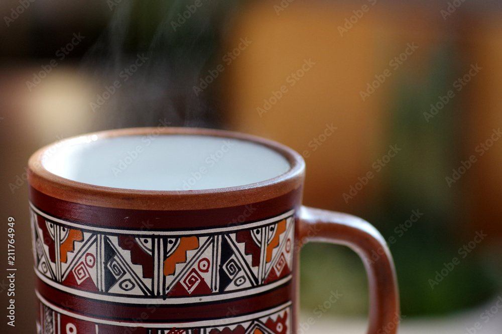 tasse ethnique de boisson chaude Stock Photo | Adobe Stock