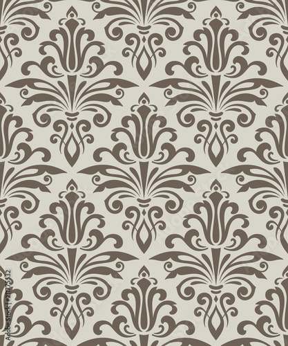 Beige seamless vintage wallpaper pattern © More Images
