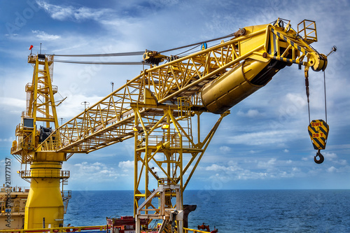 Crane, Pedestal crane winch, Steel wire rope on production platform, Energy and petroleum industry