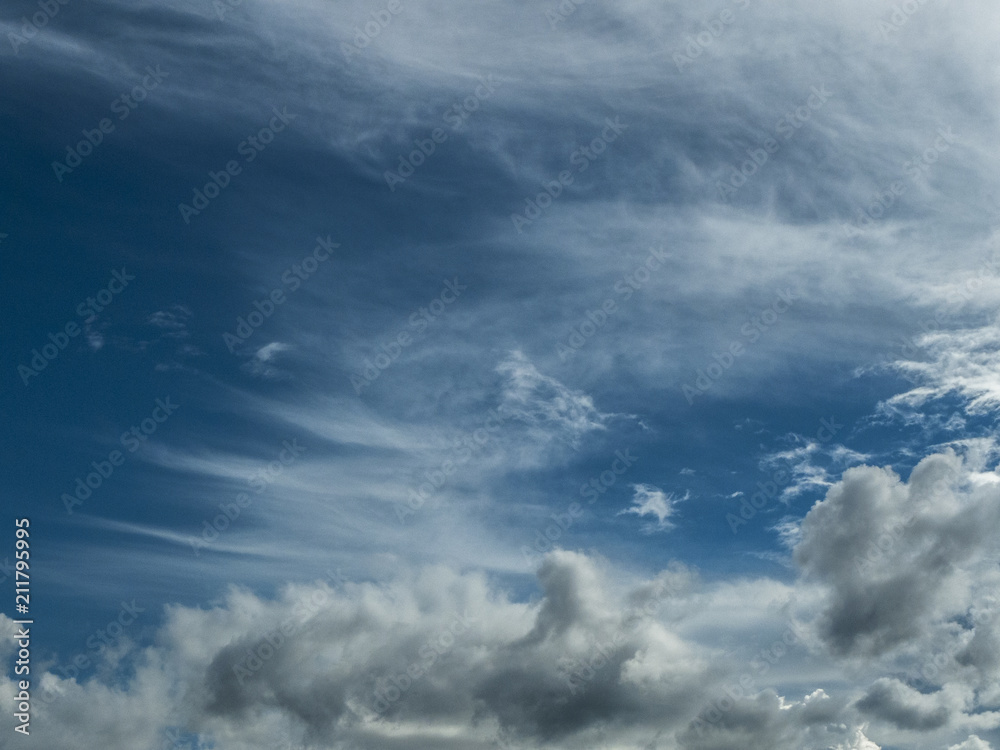 Obraz premium White clouds, Blue sky / White clouds blue skies in the rainy season