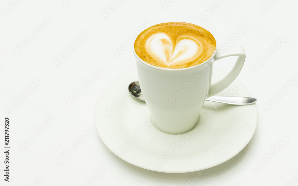Fototapeta premium Kaffee mit Herz - eine wunderbare Tasse Cappuccino