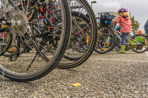 Velo Fahrrad chaos auf der Strasse 
