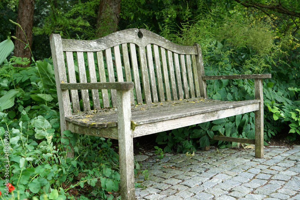 Park bench in a Bavarian park to relax and rest
Park bench in a Bavarian park to relax and rest