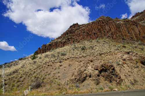 Basalt columnar cliffs of Picture Gorge photo