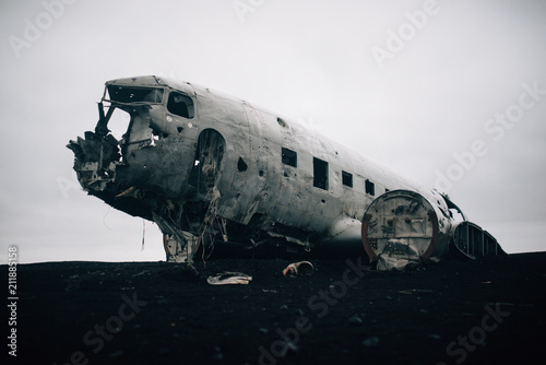 Black and white picture of the crashed DC-3 airplane at the beach of Sandur at Iceland
