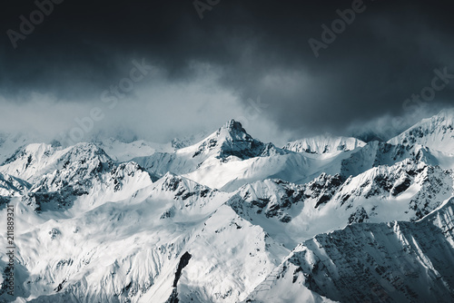 Blick von der Zugspitze auf die Alpen in Bayern und Österreich photo