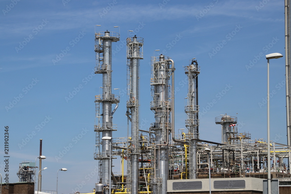 Chemical plant on the Maasvlakte, part of the harbor of Rotterdam in the Netherlands. Chemical plant on the Maasvlakte, part of the harbor of Rotterdam in the Netherlands.
