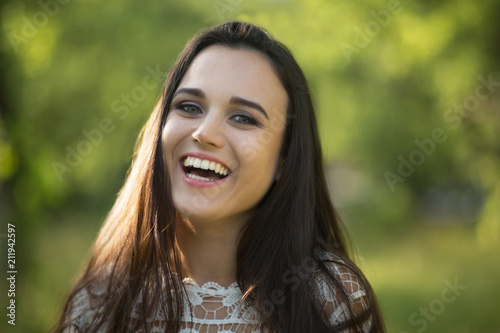 Εκτύπωση καμβά Portrait of gorgeous woman laughing genuinely