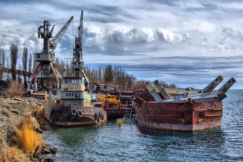 Naklejka premium Old harbor