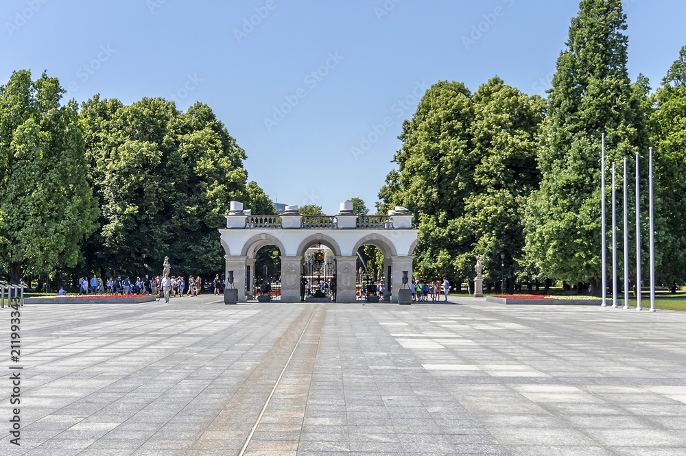 Obraz premium Tomb of the Unknown Soldier in Warsaw, Poland