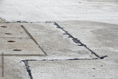 Asphalt crack filler, driveway asphalt crack repair, cold liquid, joint sealant Joint Seal, Concrete