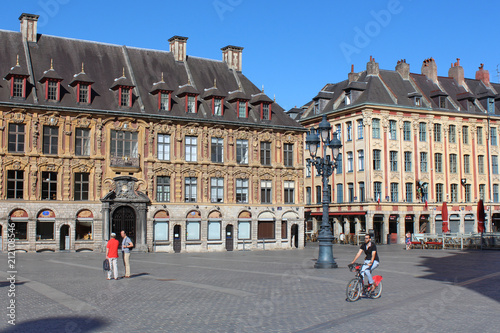 Wallpaper Mural Lille (France) - Vieille Bourse Torontodigital.ca