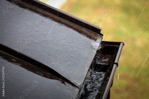 Regenrinne Regen Regentropfen Kupferdach