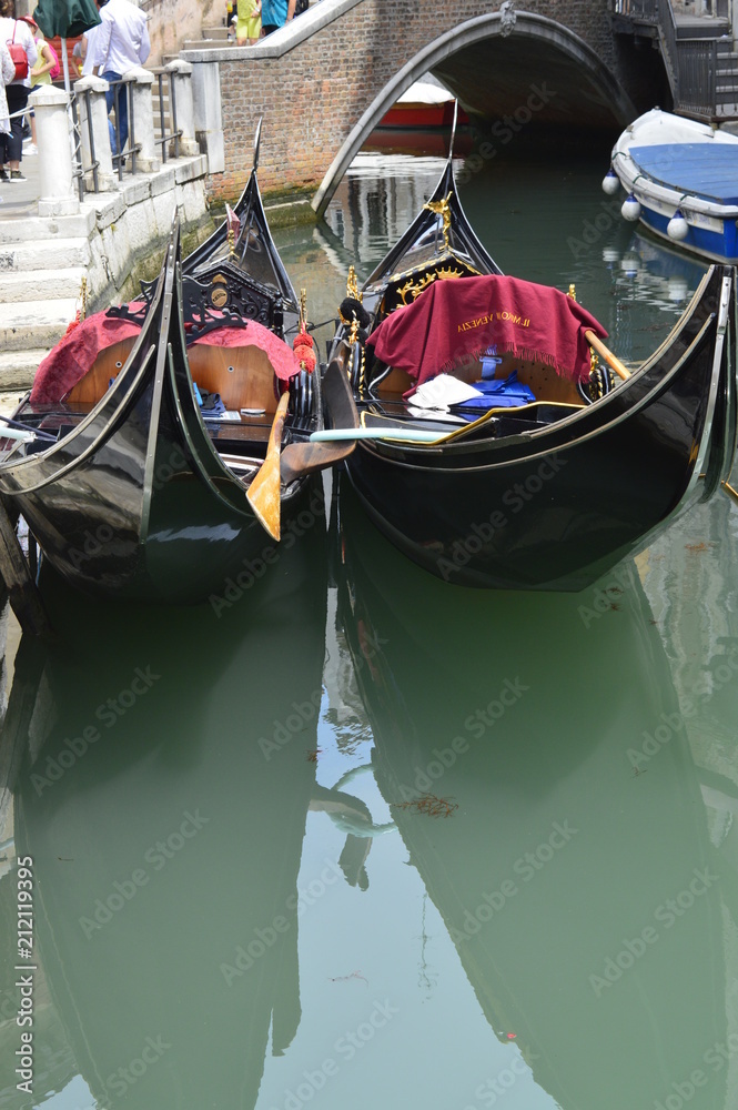 Gondolas de Veneza