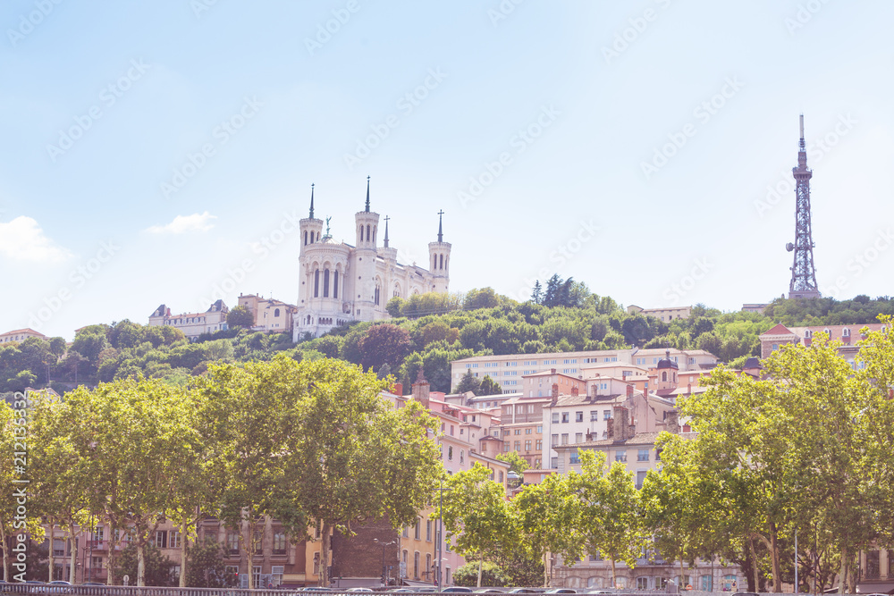 Obraz premium Lyon cityscape with basilica on the Fourviere hill