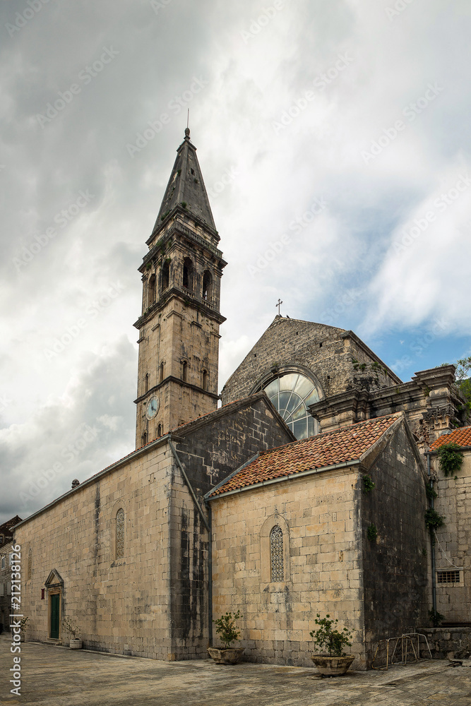 Fototapeta premium St. Nicholas Church, Old Town Perast