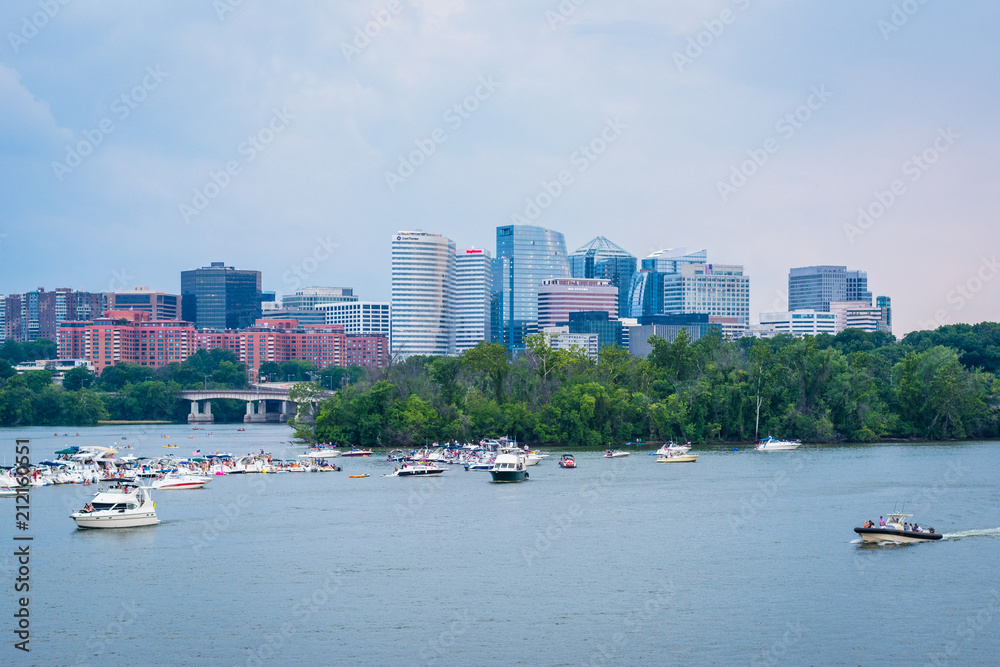 Boats in the Potomac River and the Rosslyn skyline, in Washington, DC.