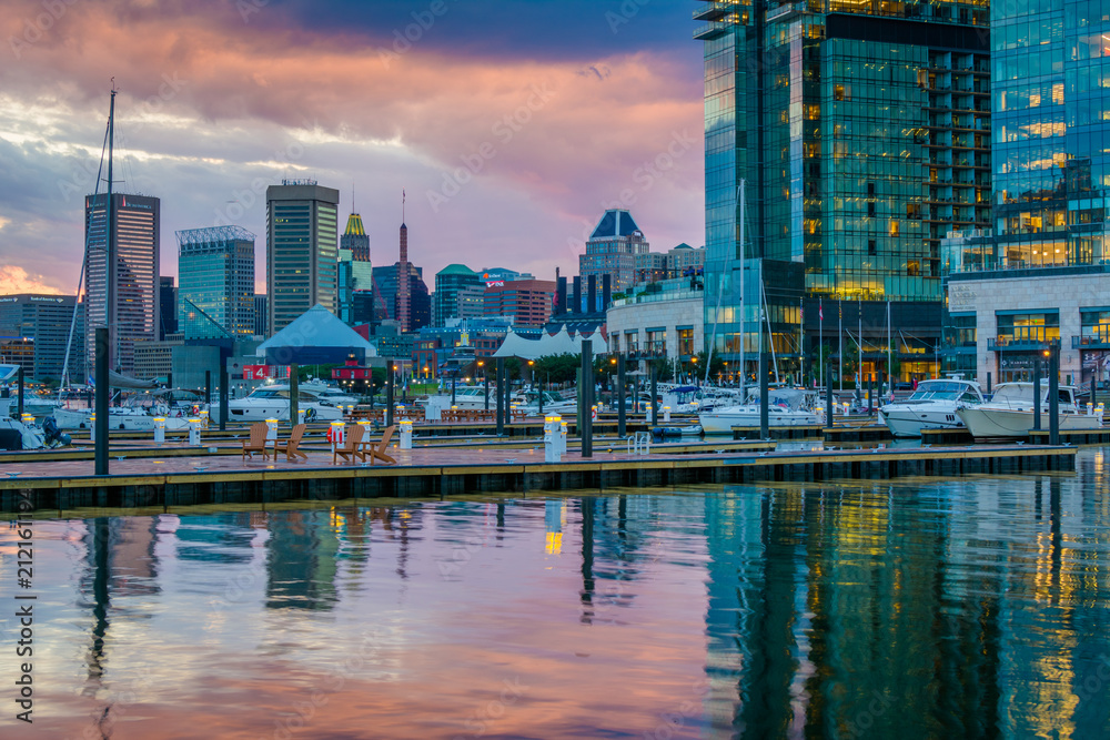 Fototapeta premium Harbor East and the Inner Harbor at sunset in Baltimore, Maryland