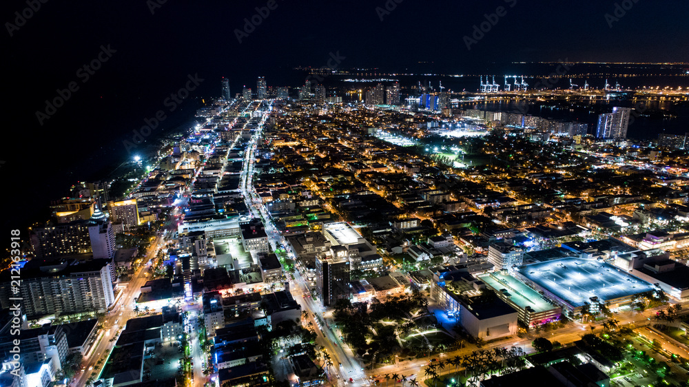 Fototapeta premium Miami Beach. South Beach. Night city. Florida. USA.